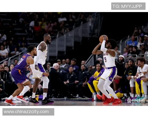 2008年黄蜂与湖人激战回顾:一场经典对决的历史瞬间与战术解析 2008年黄蜂与湖人激战回顾:一场经典对决的历史瞬间与战术解析